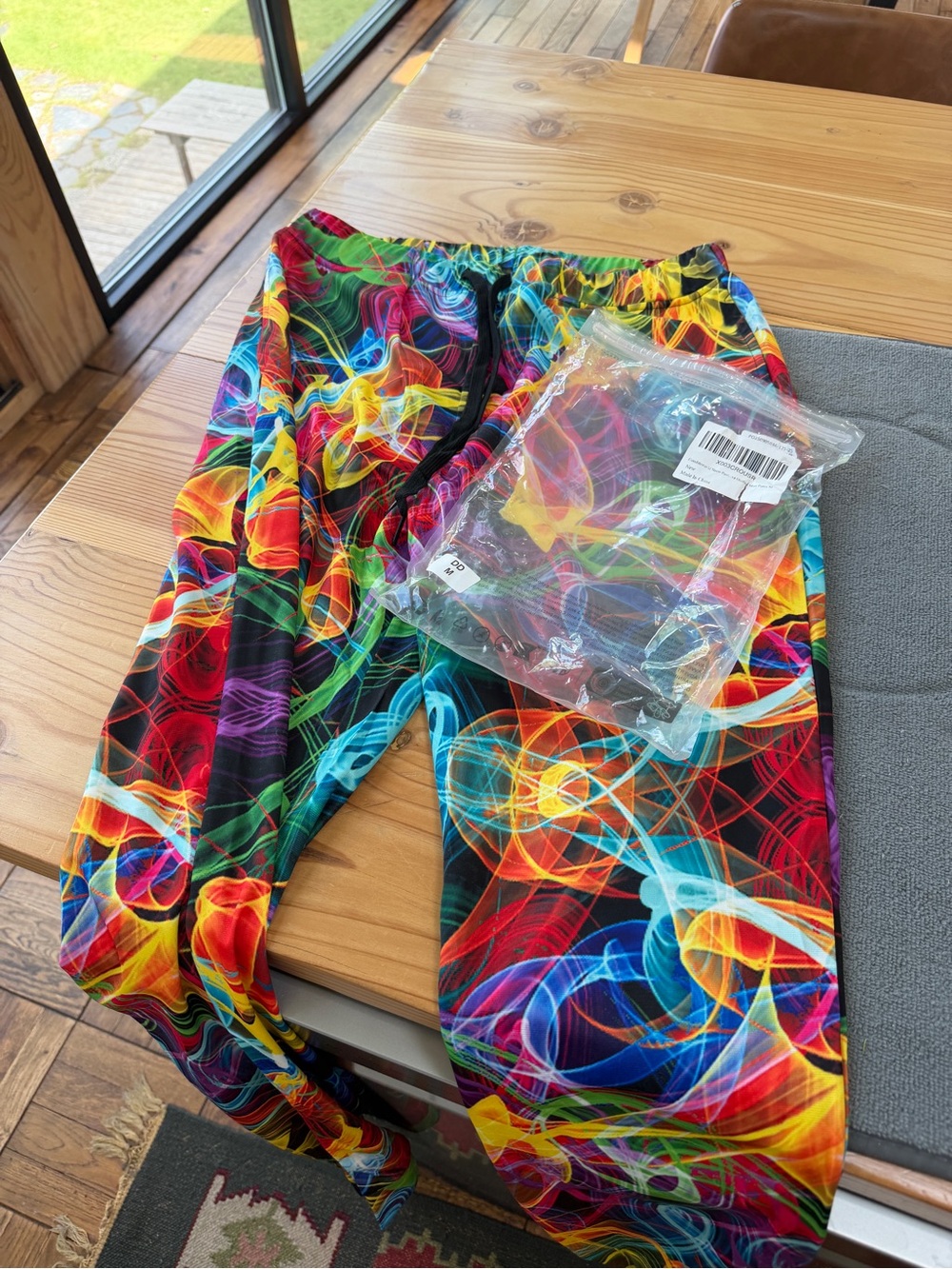 Vibrant Multicolor Swirl Leggings sweatpants Goodstoworld Size Medium NWT